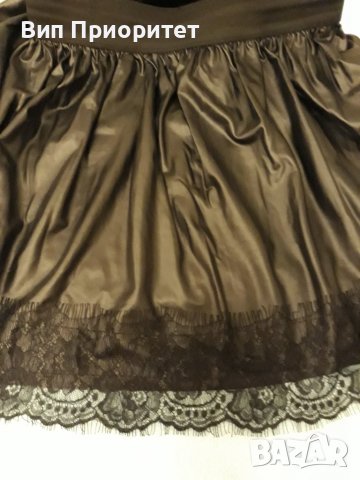 Къса кожена пола с коприна и дантела, супер модерна и луксозна, ластичен колан на кръста, богато раз, снимка 6 - Поли - 37446431