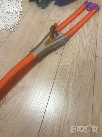 Играчки - писта Макуин , хот Уилс писта и трактор с камион, снимка 4 - Коли, камиони, мотори, писти - 29834159