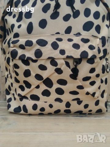 Нова дамска раница, снимка 2 - Раници - 31349119