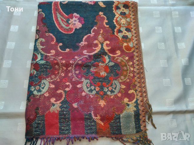 Голям шал Pashmina , снимка 1 - Шалове - 29174607