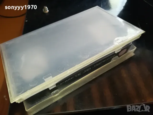 КРАЛЕТЕ НА МАМБОТО-ORIGINAL VHS VIDEO TAPE 2205251551, снимка 4 - Други жанрове - 50390045