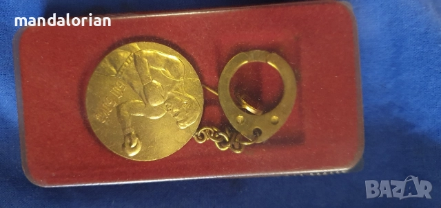 колекция от медали и отличия, вероятно военни или държавни награди, снимка 4 - Колекции - 52207747