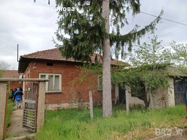 Продава къща в с.Райнино