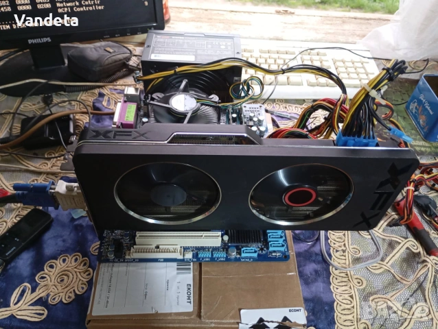 седемпинови графични карти AMD Radeon R9 280X, снимка 4 - Видеокарти - 50081382