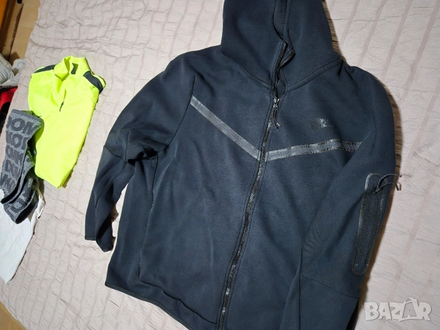 Nike-tech fleece-original-горнище-размер-хл, снимка 2 - Спортни дрехи, екипи - 52350163