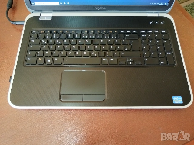 Лаптоп Dell Inspiron 7720, снимка 5 - Лаптопи за дома - 54299510