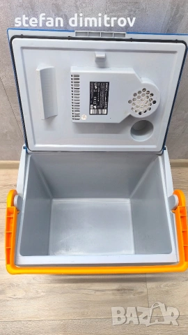 Комбинирана хладилна чанта 12/220 волта с обем 30 литра , снимка 5 - Хладилни чанти - 53924603