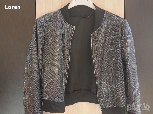 Подарявам!Тънко яке е сребристо , снимка 4 - Якета - 52908021