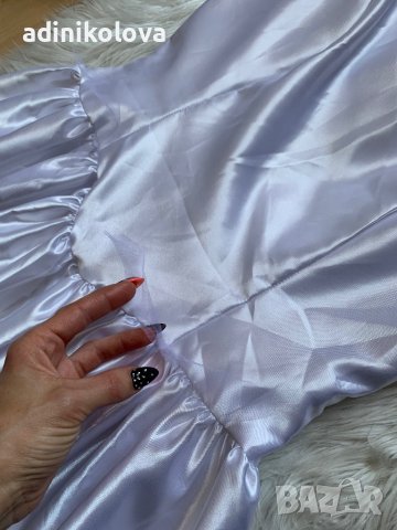 Нова сатенена бяла рокля, снимка 4 - Рокли - 36804963
