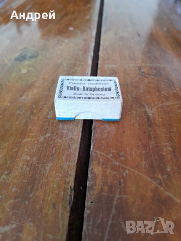 Стар колофон за музикални инструменти