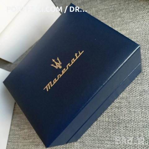Лицензиран часовник Maserati от Morellato Italy, корона на винт, 10 АТМ, син циферблат, bi-color, снимка 3 - Мъжки - 54245069