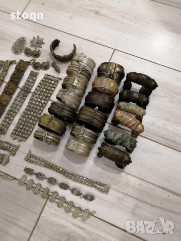 Възрожденски гривни, снимка 2 - Антикварни и старинни предмети - 34962090