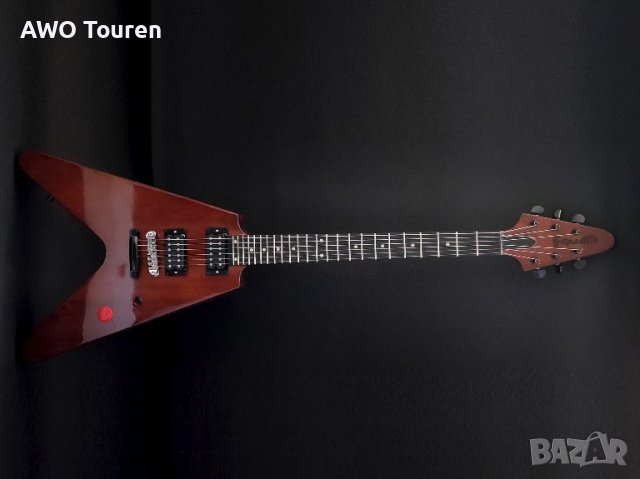 Поръчкова електрическа китара Flying V, снимка 1