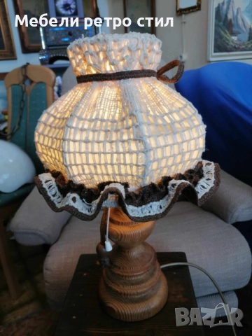 Красива настолна лампа в ретро стил с масивна дървена основа и оригинален текстилен / плетен абажур., снимка 5 - Лампиони - 52803372