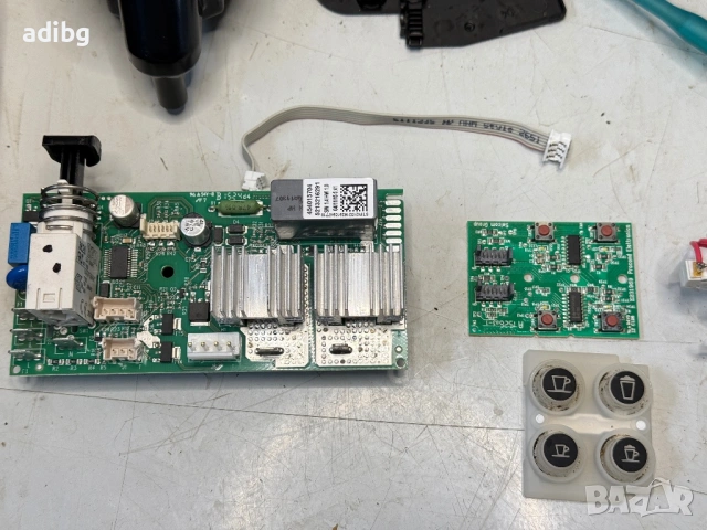 На Части - Delonghi Nespresso EN520.S Lattissima, снимка 16 - Кафемашини - 54065266