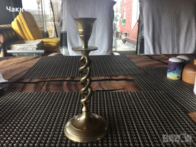 свещник месинг 12 € запазен
