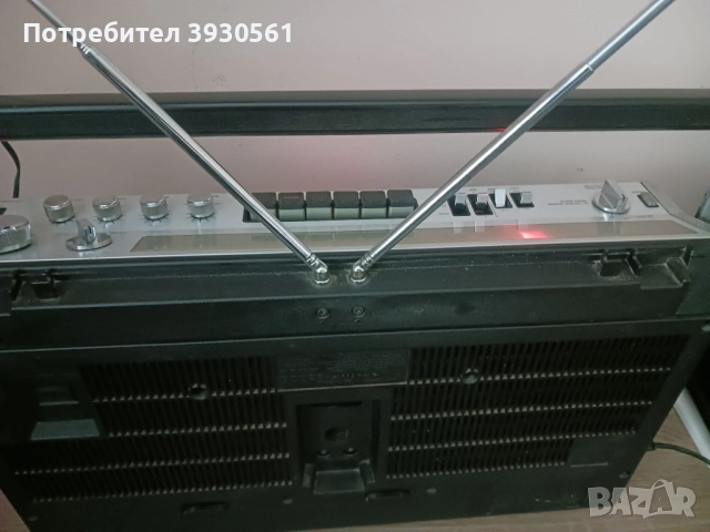 Радиокасетофон Hitachi TRK 8080E, снимка 7 - Радиокасетофони, транзистори - 52874616