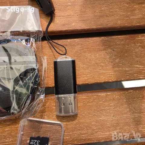 ЧИСТО НОВ 4K Дигитален Фотоапарат – Пълен Комплект (Карта 32GB + Четец + Аксесоари) , снимка 4 - Камери - 56161748