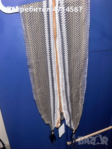 Шал на Elisabetta Franchi