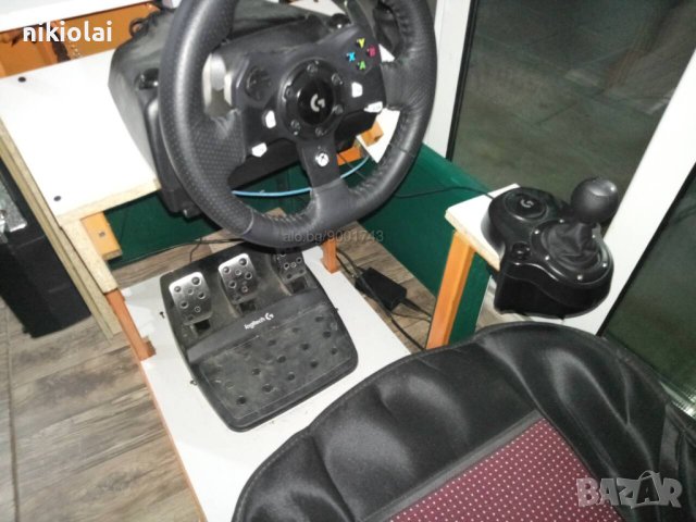 Симулатор на Logitech g 920 с Xbox series s с монетник и ръчна спирачка , снимка 2 - Xbox конзоли - 42083718