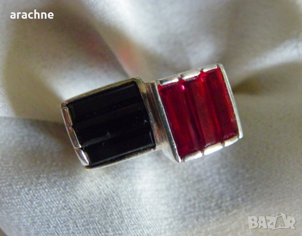 Стар западноевропейски сребърен пръстен с рубини и сапфири, снимка 6 - Пръстени - 35125013