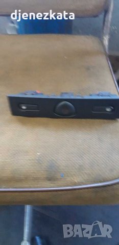 конзолка авариини , подгрев заден прозорец и заключване на вратите, снимка 3 - Автомобили и джипове - 30628765