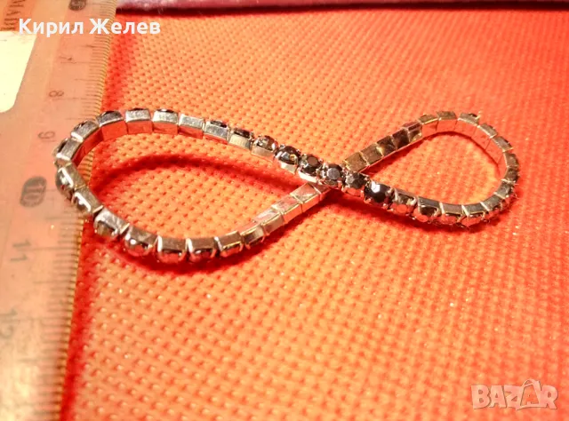 НЕЖНА ПОСРЕБРЕНА ЕЛАСТИЧНА ГРИВНА с ФАСЕТИРАНИ КАМЪЧЕТА КРИСТАЛЧЕТА 30735, снимка 5 - Гривни - 47316200