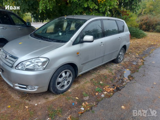 Toyota Avensis Verso 2.0 D4D 116кс на части, снимка 2 - Автомобили и джипове - 34443312