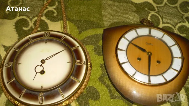 Стенни механични часовници 2бр Германски от далечното минало, снимка 1