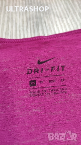 Nike Дамска тениска XS в отлично състояние, снимка 3 - Тениски - 54257305