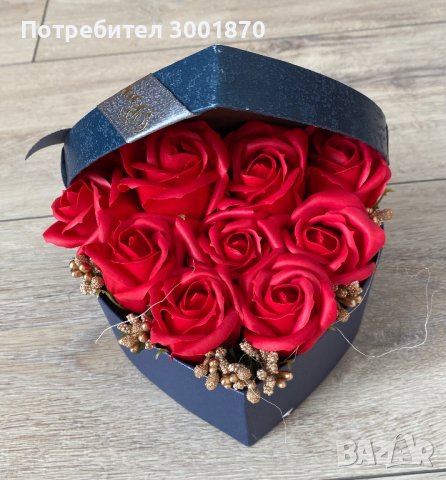 Аранжирани сапунени рози в кутии 8 март-Свети Валентин подарък цветя, снимка 1