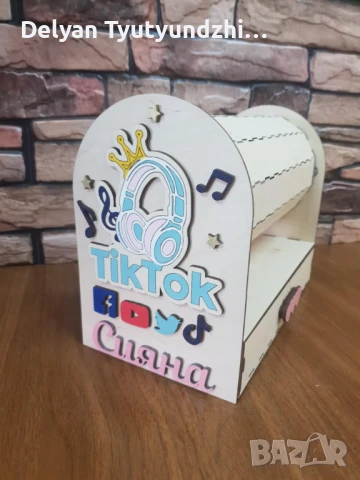  Персонализиран органайзер за диадеми "Ковчеже със съкровища" – Скривалище за аксесоари и тайни! 🎁, снимка 8 - Други стоки за дома - 51217873