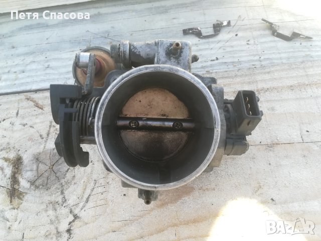 VW Passat Wagon B3 2.0 1992 Дроселова Клапа, снимка 5 - Части - 42754752