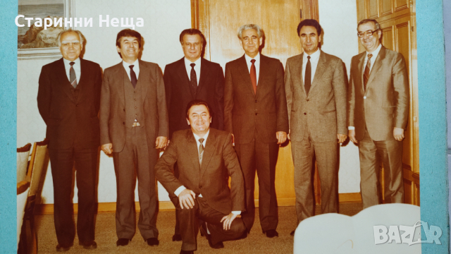 РЕДКАЖ!! НРБ Голям  стар луксозен албум със стари снимки на министри 