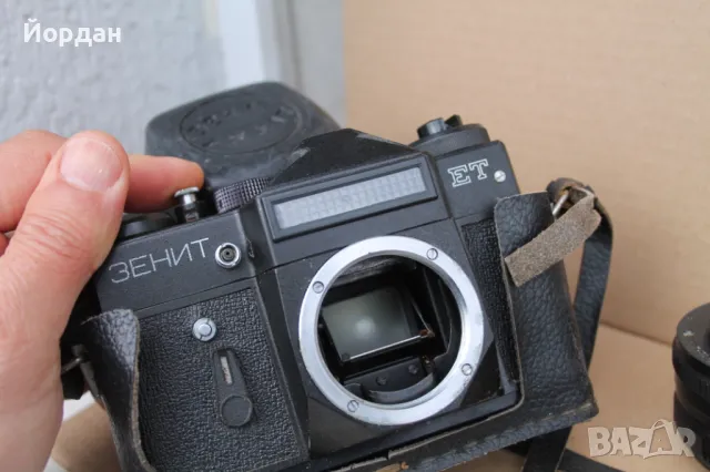СССР фотоапарат ''Зенит'' с обектив ''Хелиос 44м-6'', снимка 5 - Фотоапарати - 49849123