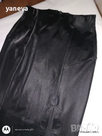 Елегантна черна пола от еко кожа GUESS с висока талия и цепка , снимка 10 - Поли - 55981810