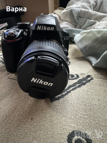 Фотоапарат Nikon D3300-За Ремонт, снимка 2 - Фотоапарати - 54173055