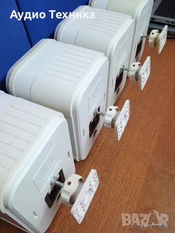 JBL CONTROL ONE PRO. 4 броя с оригинални стойки. Голям звук от малки тонколони. Изпращам видео. , снимка 18 - Тонколони - 52475767