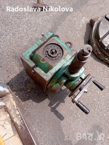 Делителен апарат за фреза , снимка 4 - Резервни части за машини - 40835587