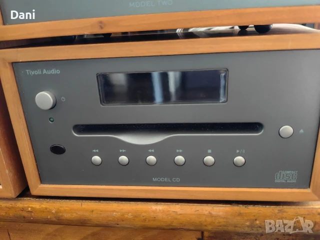 Дизайнерска аудио система Tivoli Audio/Henry Kloss /Model Two, снимка 6 - Аудиосистеми - 48801725