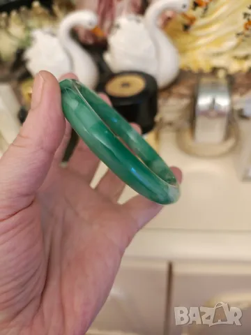 Гривна естествен нефрит, снимка 3 - Гривни - 47582347