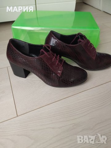 Обувки , снимка 2 - Дамски обувки на ток - 38085819