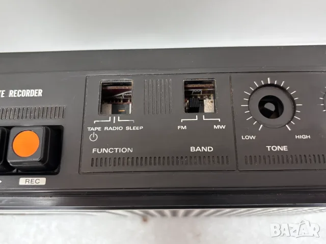 За части! FM/MW Радио Касетофон HITACHI TRK-5300, снимка 7 - Радиокасетофони, транзистори - 55950598