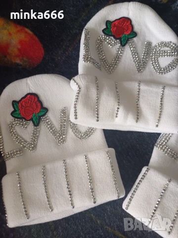 Дамска шапка., снимка 2 - Шапки - 53147653