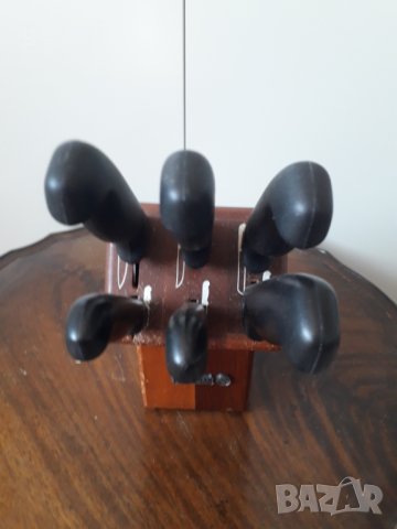 Комплект шефски качествени  бразилски ножове Mundial , снимка 2 - Прибори за хранене, готвене и сервиране - 34141411