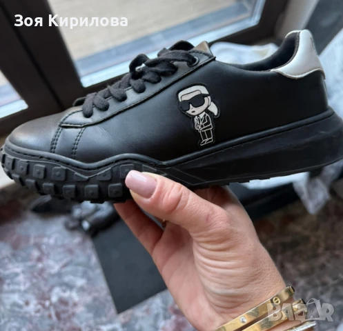 Оригинални спортни обувки 