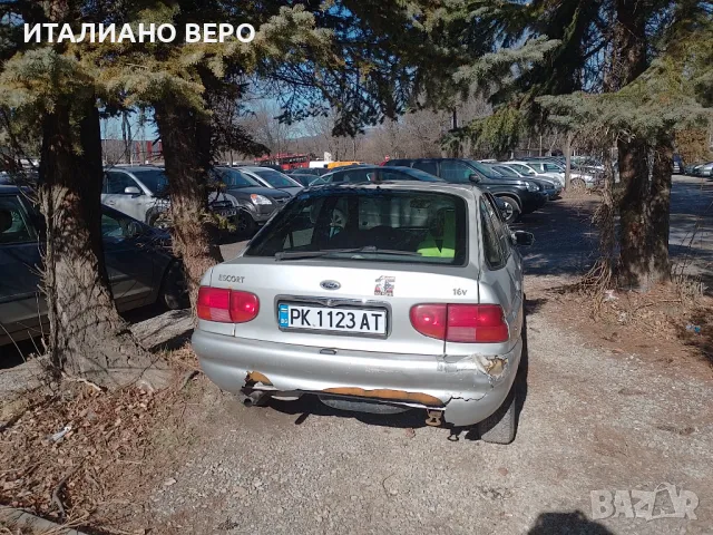 Форд ескорт за части., снимка 5 - Автомобили и джипове - 48462381