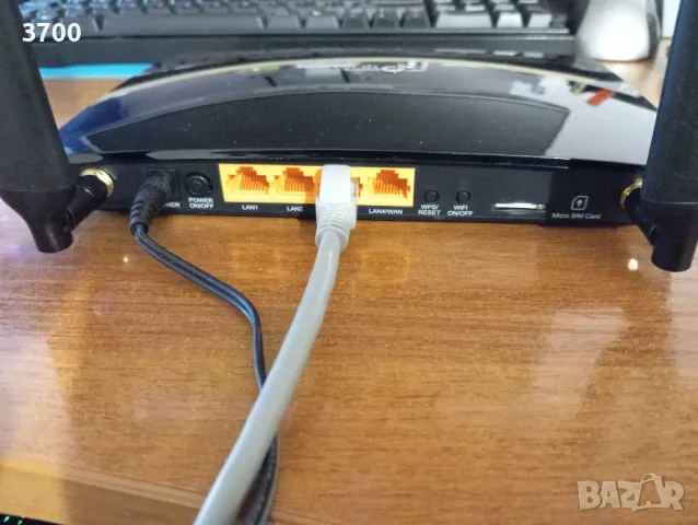 4G+ рутер TpLink MR600. Отключен за SIM от всички оператори, снимка 2 - Рутери - 48445624