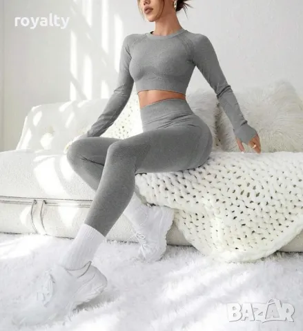 Дамски комплект клин и блуза в сиво, снимка 2 - Спортни екипи - 49902831