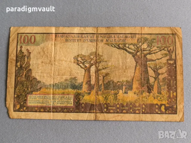 Банкнота - Мадагаскар - 100 франка UNC | 1966г., снимка 2 - Нумизматика и бонистика - 56078055
